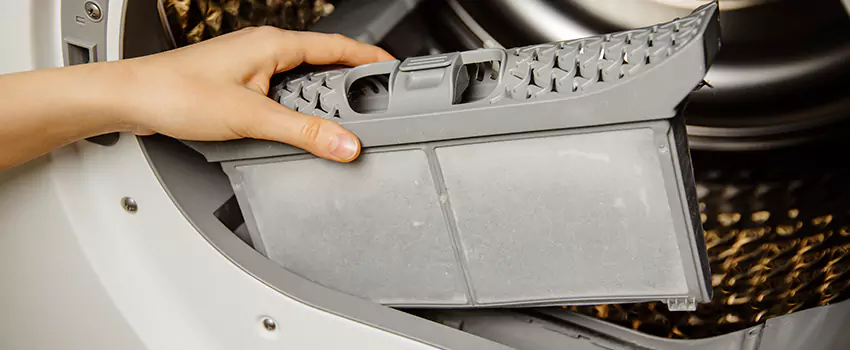 Signs Of A Clogged Dryer Lint Trap in Ashland, California